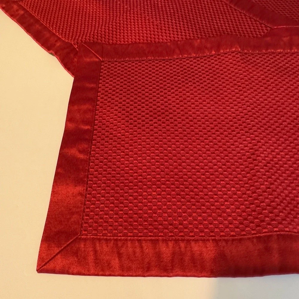 Set of 4 Red Woven Placemats with Satin Trim Rectangular 12.5x17 Table Mats